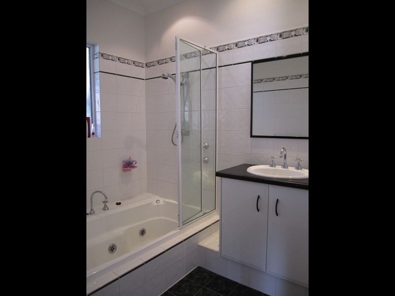 10 Francis Street, St Agnes SA 5097