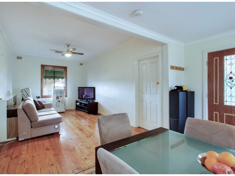 19 Alton Avenue, Gilles Plains SA 5086