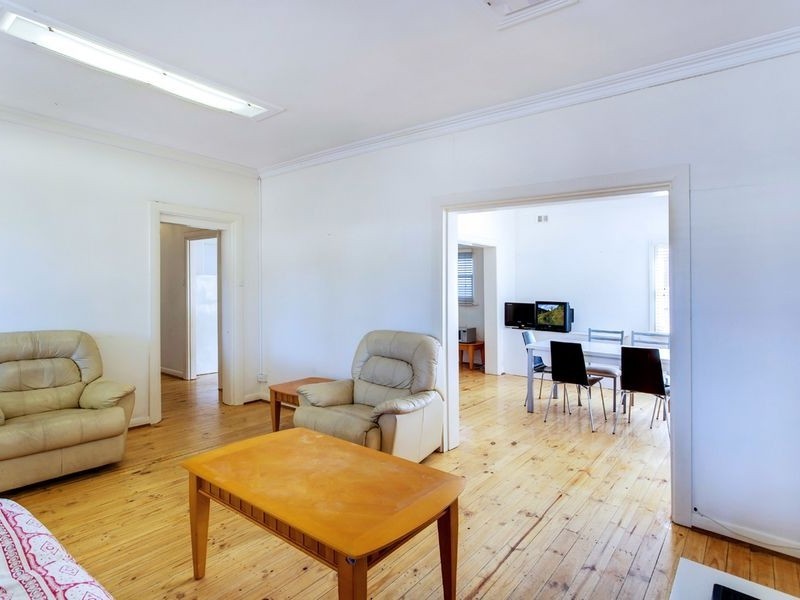 556 Regency Road, Broadview SA 5083