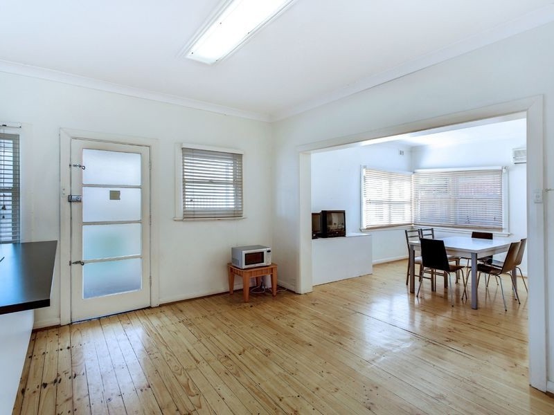 556 Regency Road, Broadview SA 5083