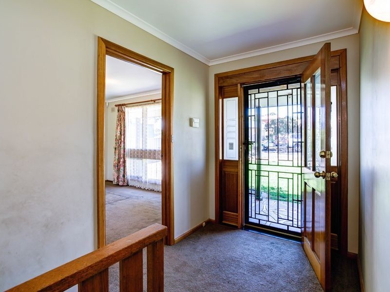 6 Brolga Ave, Ingle Farm SA 5098