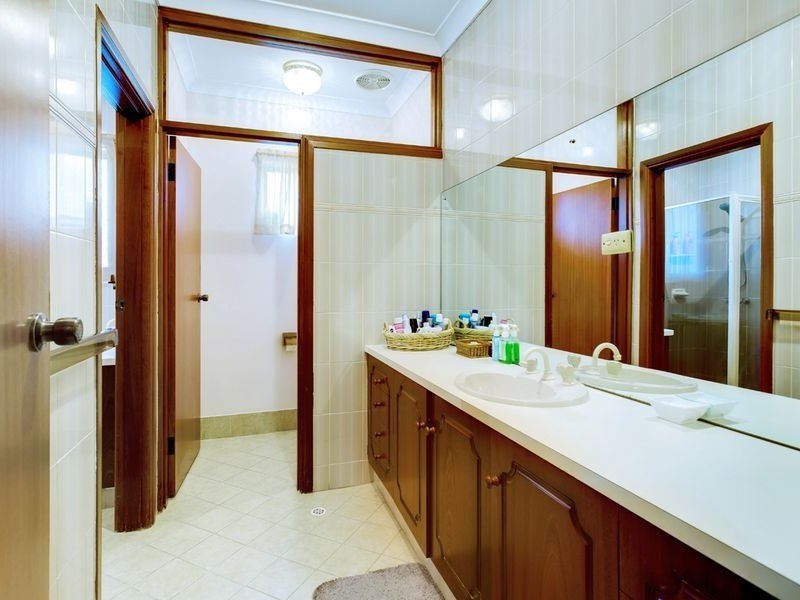2 Rosebud Grove, Dernancourt SA 5075