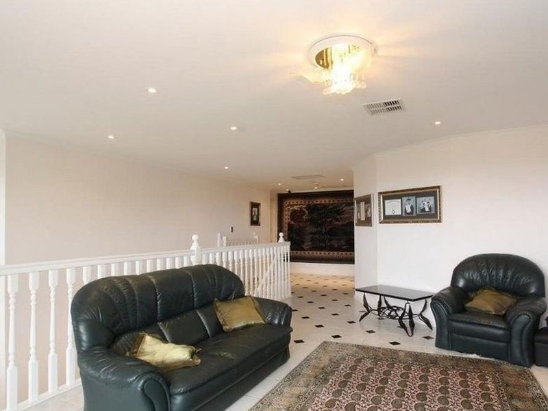 6 Gamma Crescent, Panorama SA 5041