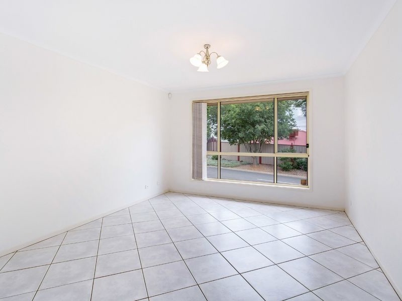 16 Lochleven Avenue, Greenwith SA 5125