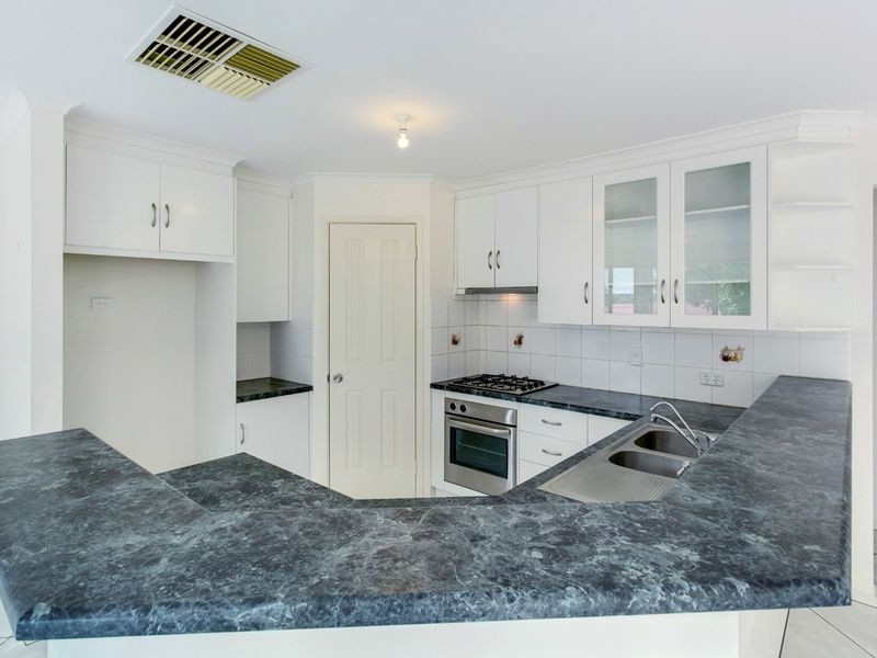 16 Lochleven Avenue, Greenwith SA 5125