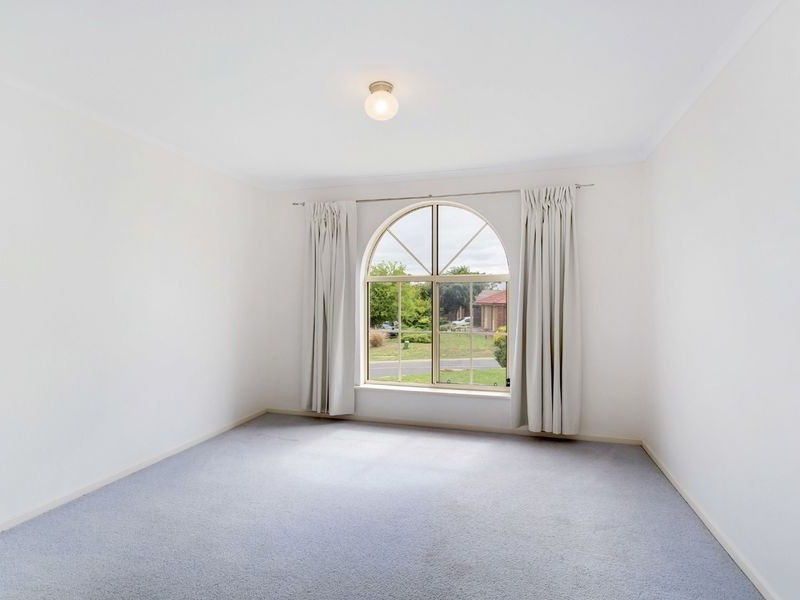 16 Lochleven Avenue, Greenwith SA 5125