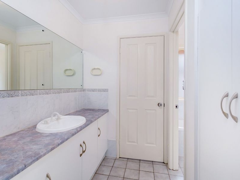 16 Lochleven Avenue, Greenwith SA 5125