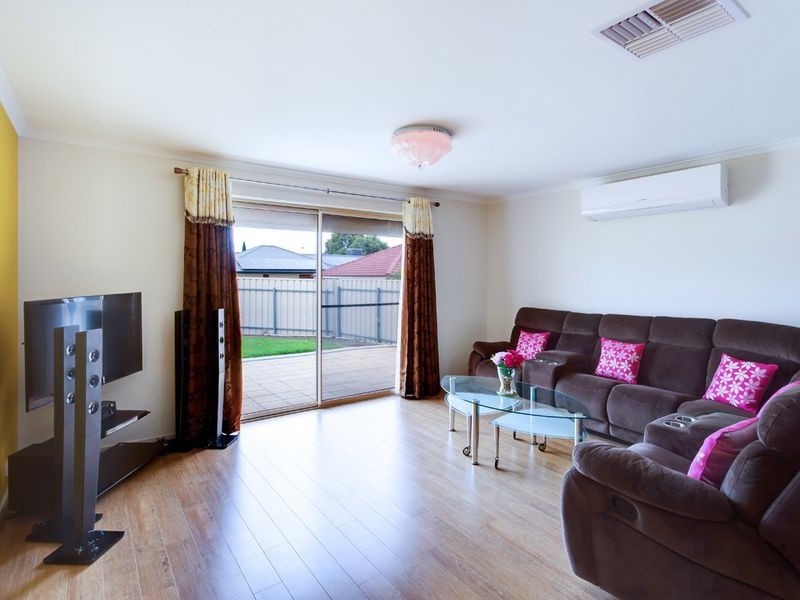 21 Burman Avenue, Gilles Plains SA 5086