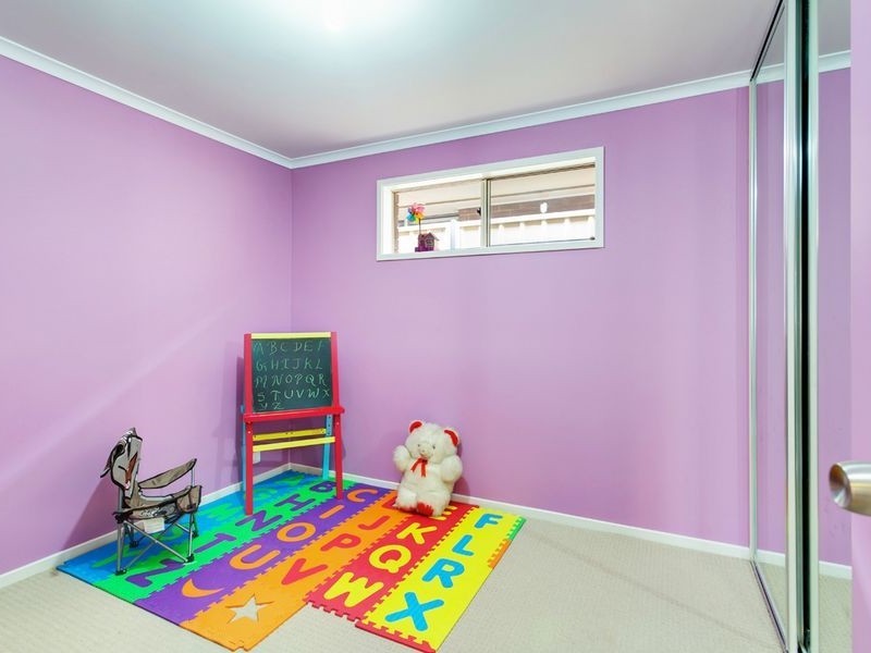 21 Burman Avenue, Gilles Plains SA 5086