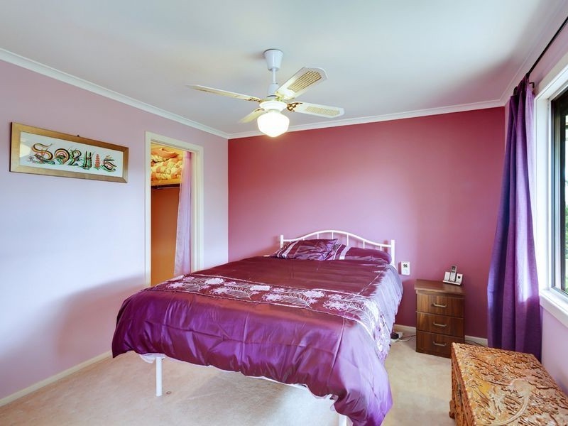 11 Sherwood Avenue, Valley View SA 5093