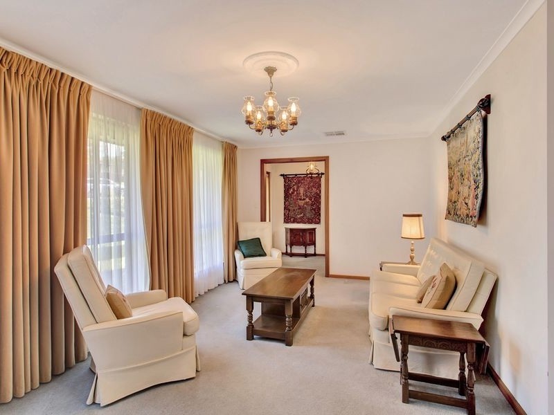 61 Parsons Road, Dernancourt SA 5075