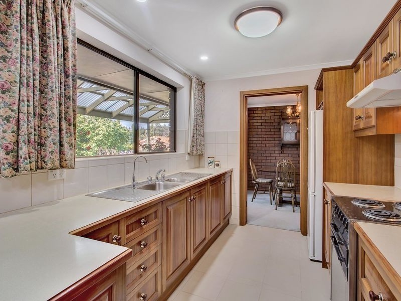 61 Parsons Road, Dernancourt SA 5075