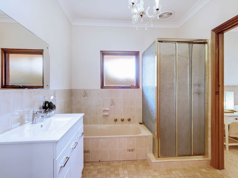 5 Toowong Avenue, Kensington Park SA 5068