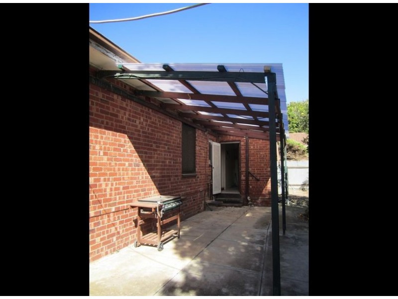 15 Stroud Street, Clearview SA 5085