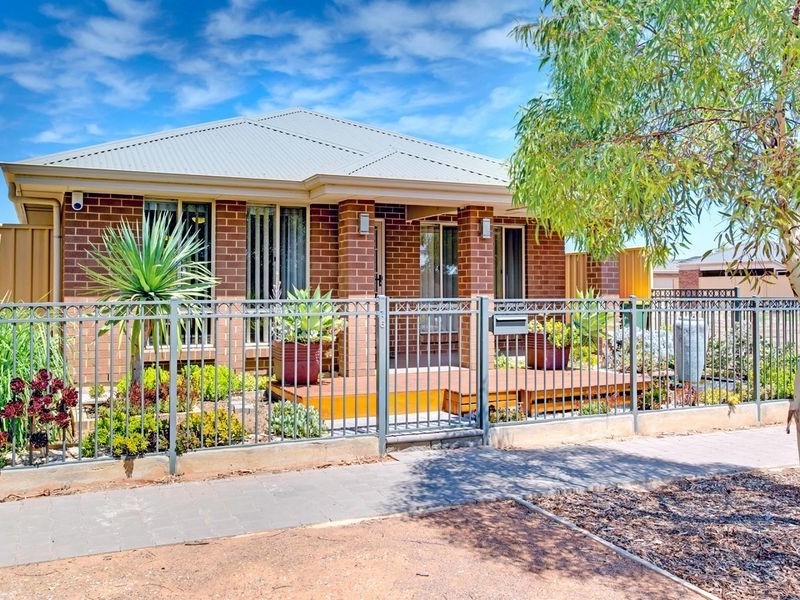 16 Roberts Street, Munno Para West SA 5115