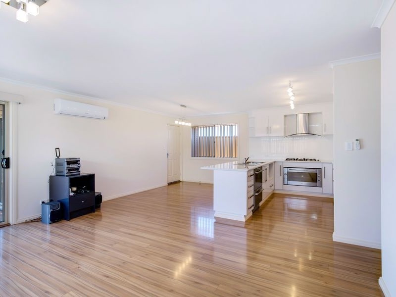 16 Roberts Street, Munno Para West SA 5115