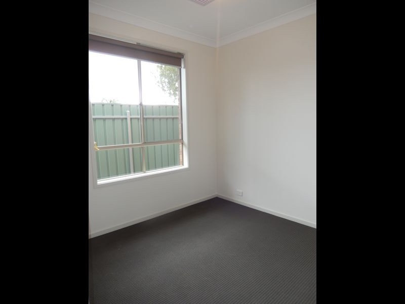 16 Thornton Road, Greenacres SA 5086