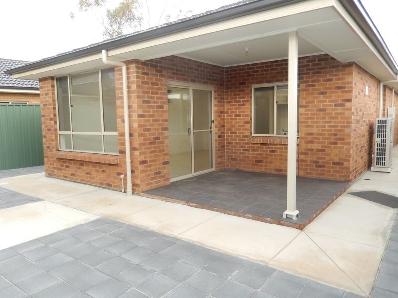 16 Thornton Road, Greenacres SA 5086