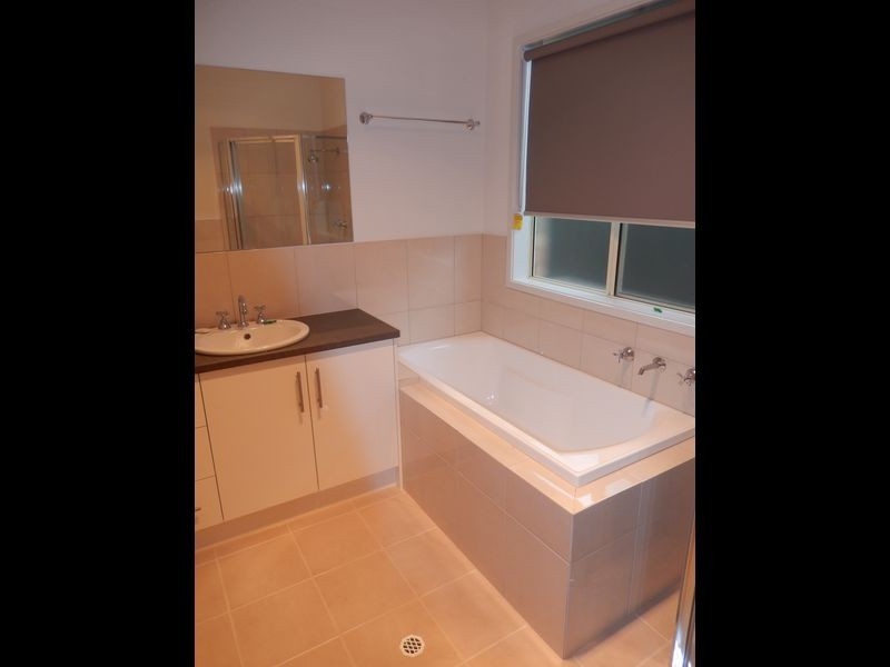 16a Thornton Road, Greenacres SA 5086