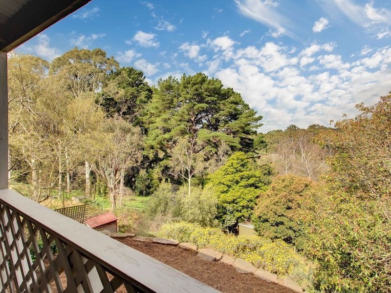 17 Rudall Avenue, Crafers SA 5152