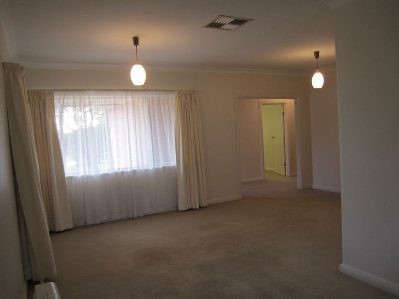14 Deans Road, Campbelltown SA 5074