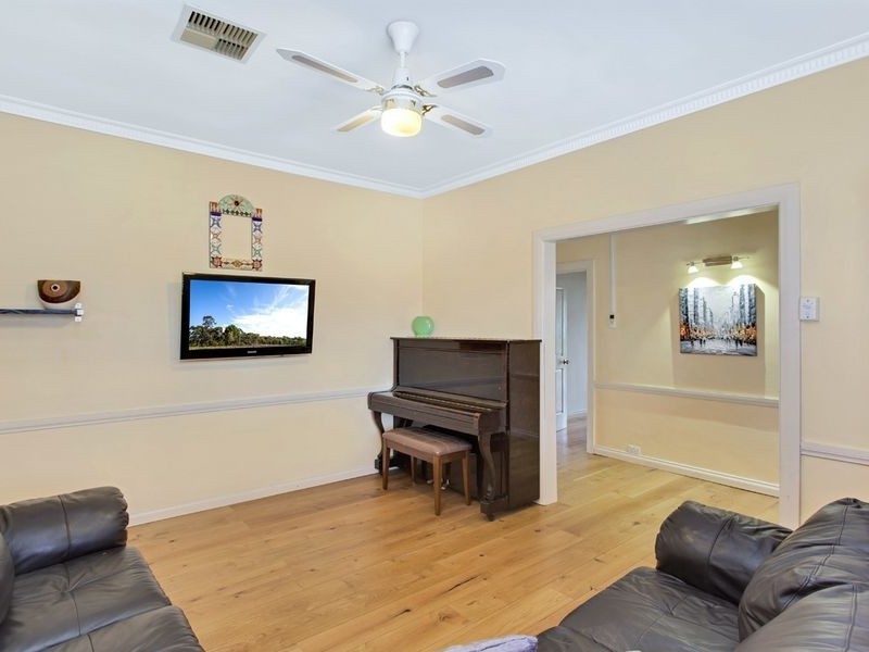 9 Meredith Street, Broadview SA 5083