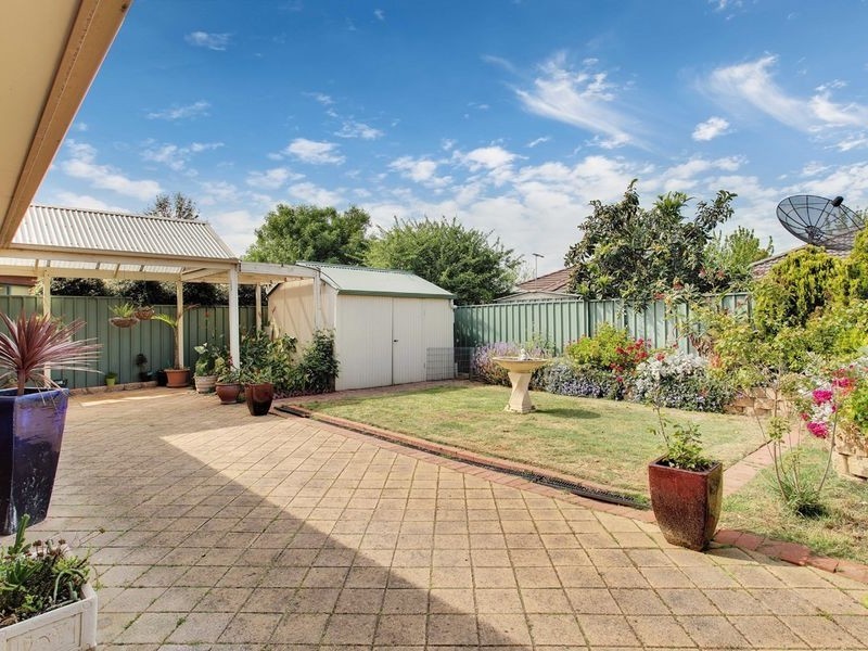 27 Bristol Terrace, Oakden SA 5086