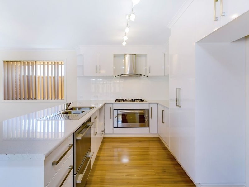 16 Roberts Street, Munno Para West SA 5115