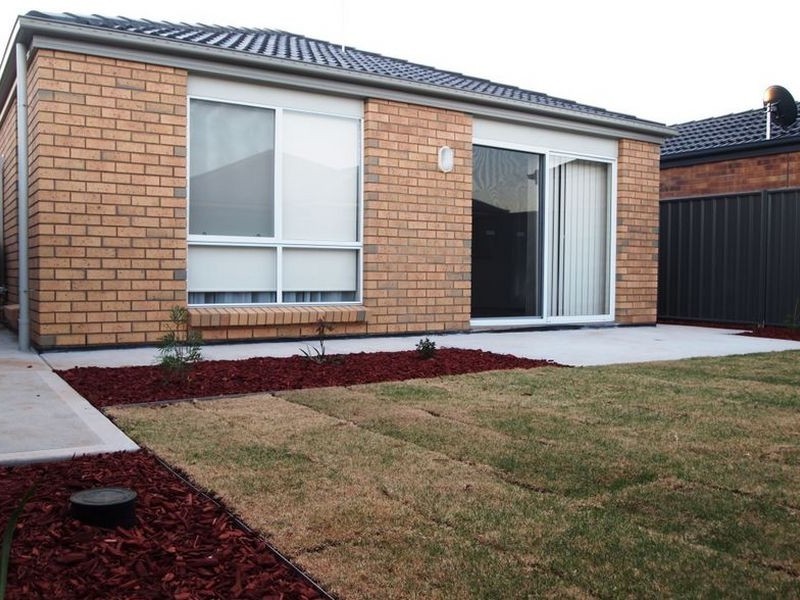 81 Riesling Crescent, Andrews Farm SA 5114