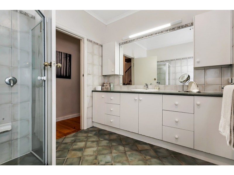 2 Chilton Place, Upper Sturt SA 5156