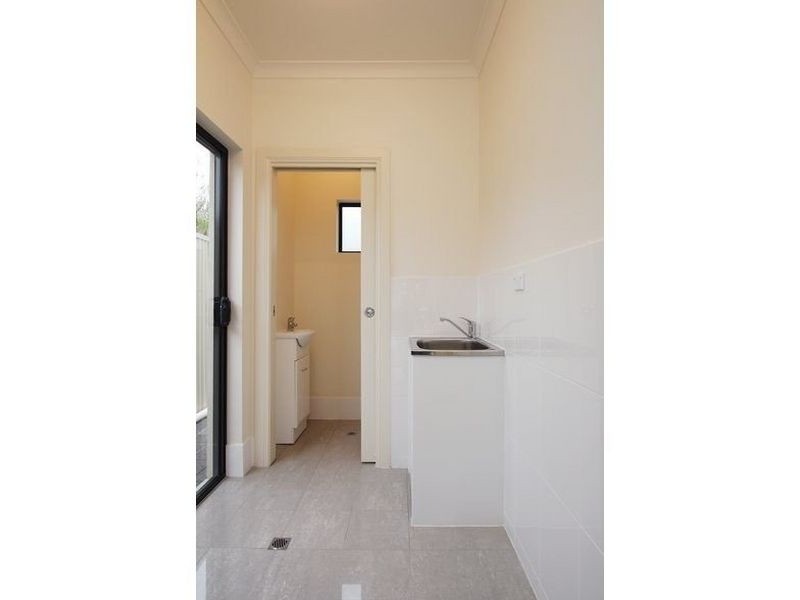 15a Condada Avenue, Park Holme SA 5043