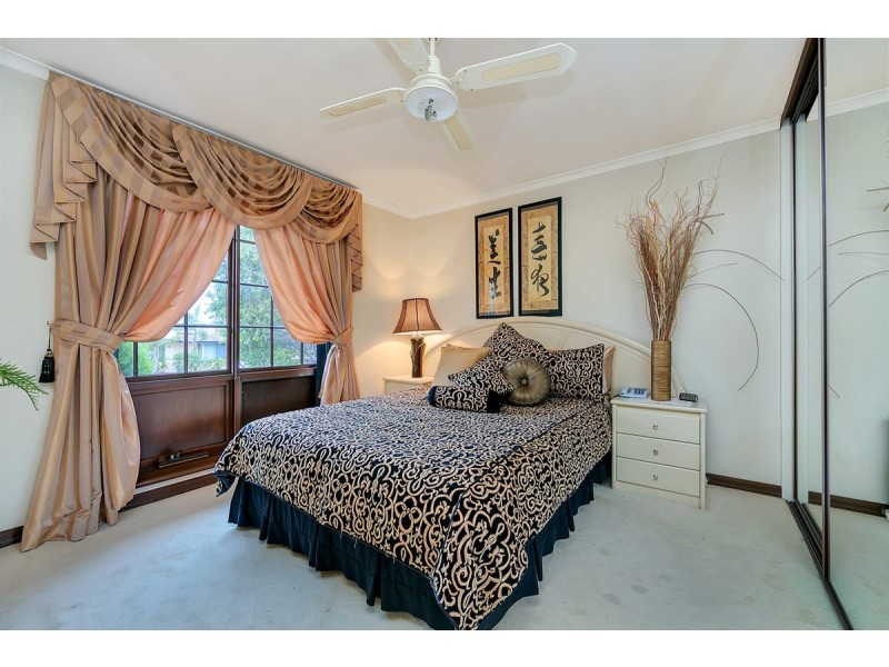 46 De Sassenay Crescent, Modbury Heights SA 5092