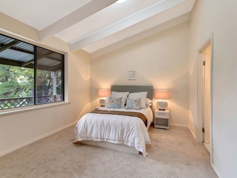 17 Rudall Avenue, Crafers SA 5152