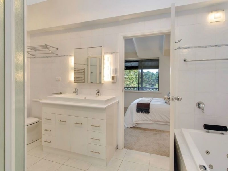 17 Rudall Avenue, Crafers SA 5152