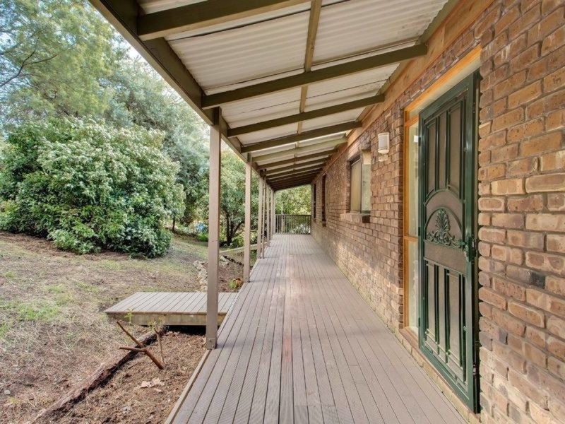 17 Rudall Avenue, Crafers SA 5152