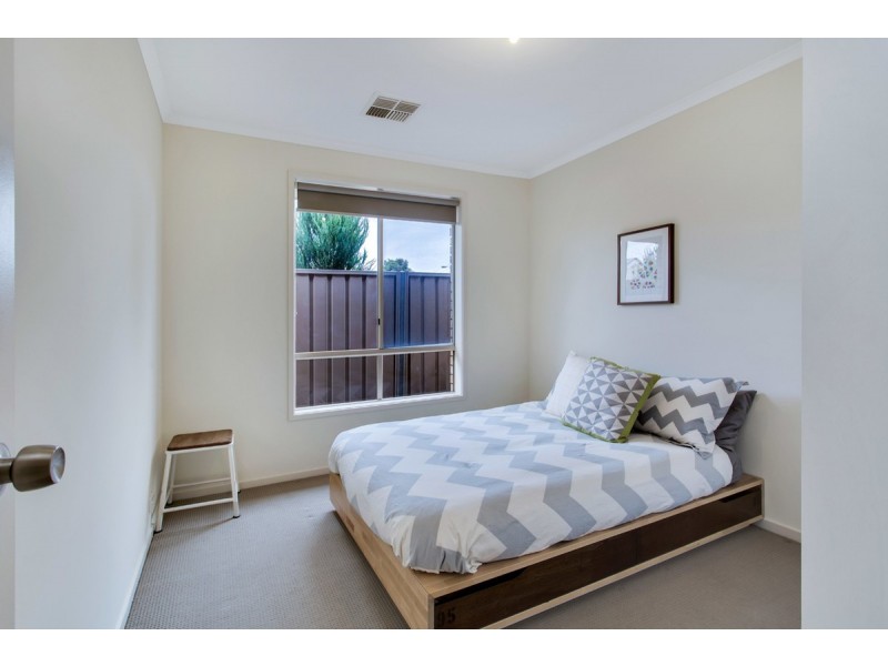 70 Lurline Avenue, Gilles Plains SA 5086