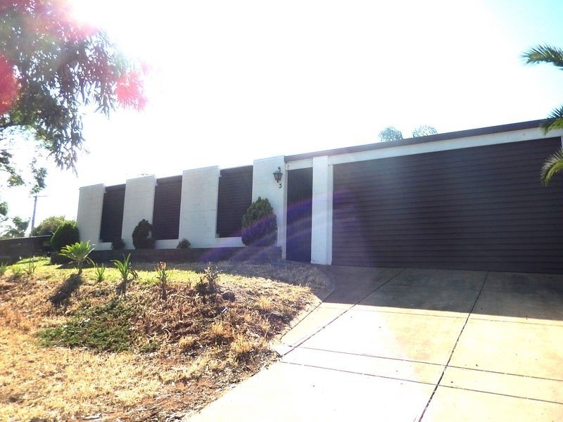 3 Gondola Grove, Para Hills SA 5096