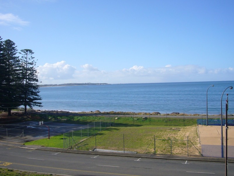 403/162 Hindmarsh Road, Victor Harbor SA 5211