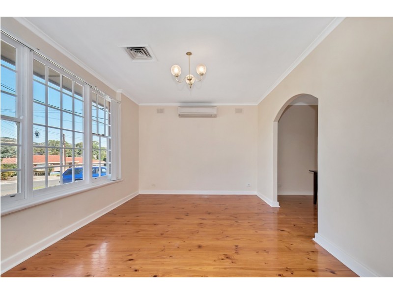 4 Tareena Street, Ridgehaven SA 5097