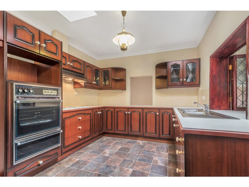 4 Tareena Street, Ridgehaven SA 5097