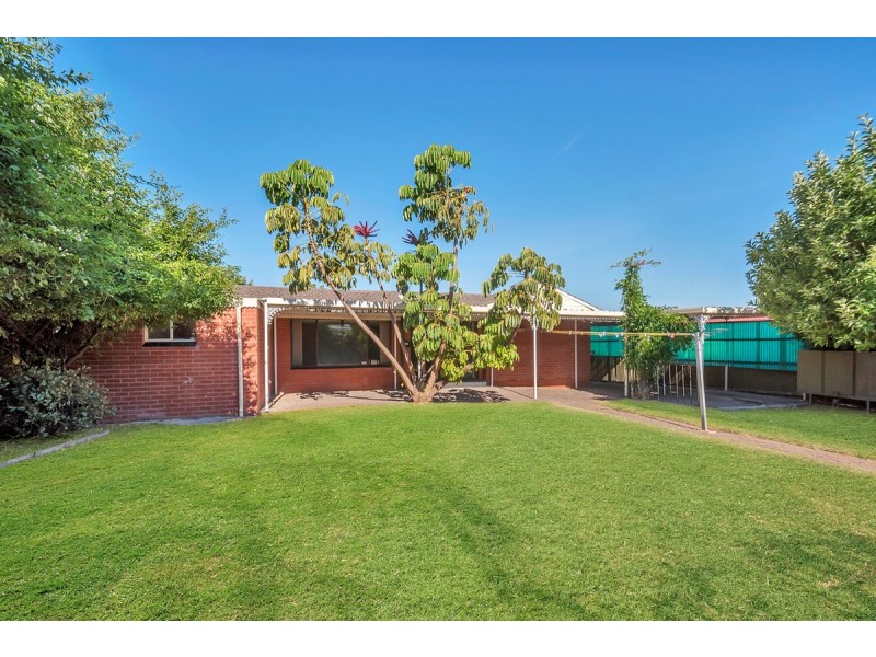 4 Tareena Street, Ridgehaven SA 5097