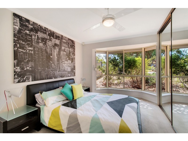 18 Bolton Road, Para Hills SA 5096