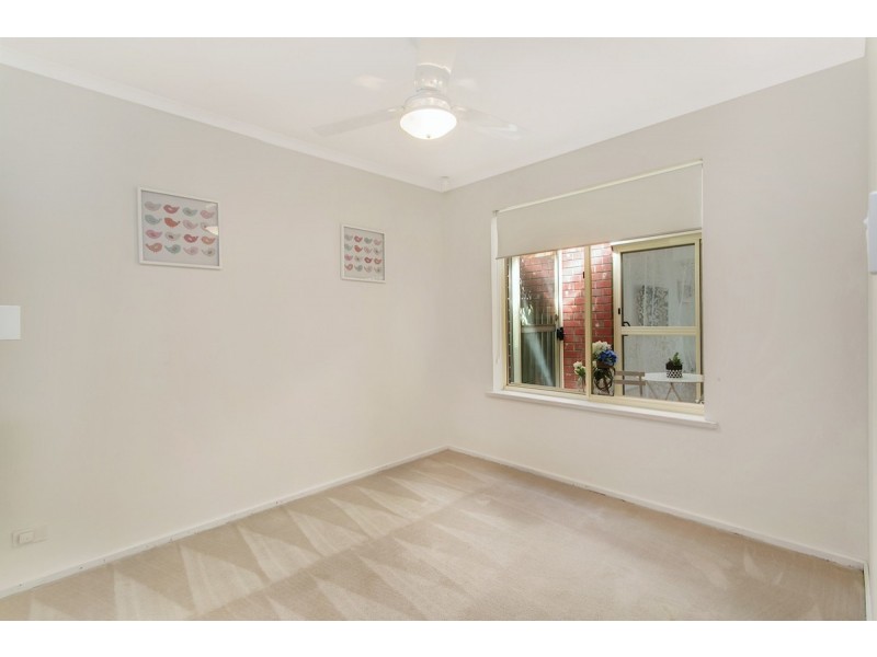 18 Bolton Road, Para Hills SA 5096