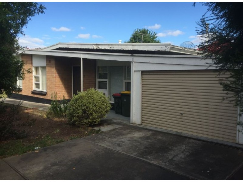 10 Helen Terrace, Valley View SA 5093