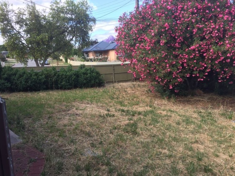 10 Helen Terrace, Valley View SA 5093