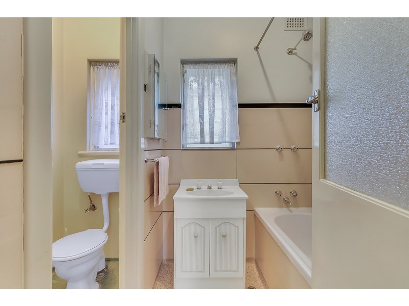 11 Angas Avenue, Vale Park SA 5081