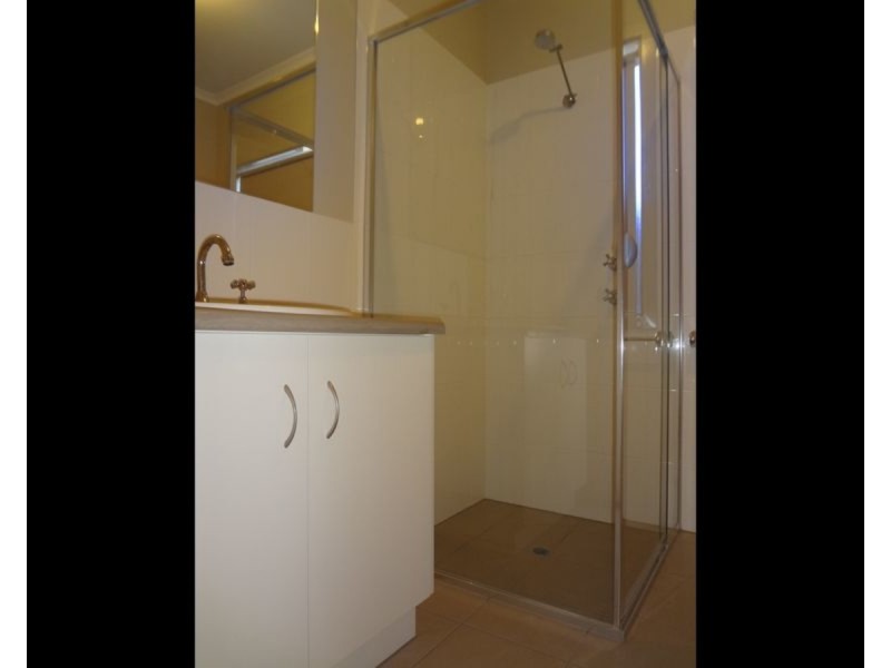 2a Carolan Crescent, Valley View SA 5093