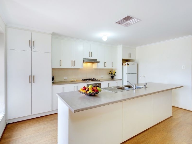 21 Burman Avenue, Gilles Plains SA 5086