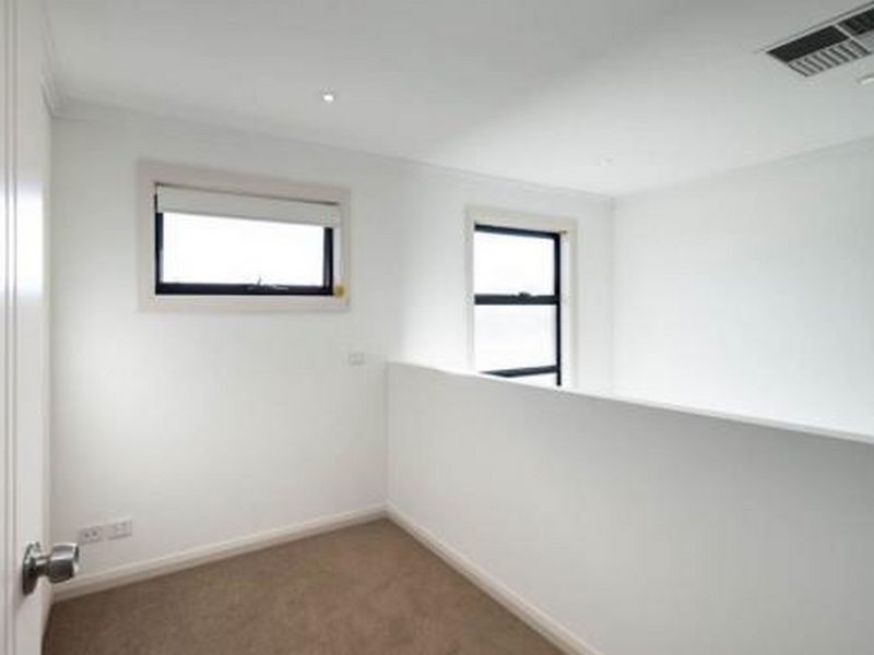 36 Sandville Avenue, Broadview SA 5083