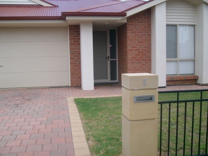 5 Minindee Avenue, Andrews Farm SA 5114